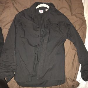 Levi’s plain black button down shirt